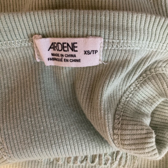 Pastel green California tank top - Picture 3 of 3